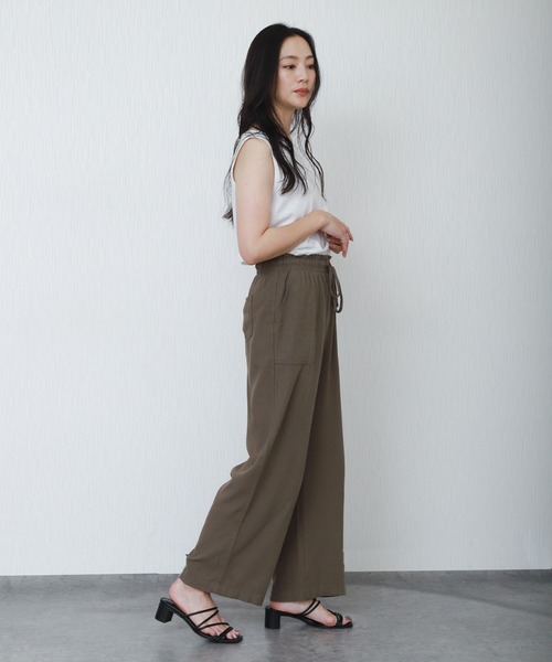 libelle more（リベル モア）の「リネンライクワイドイージーパンツ（その他パンツ・レディース・チャコールグレー/キナリ/モカ/カーキ・L/M）」の5枚目の写真