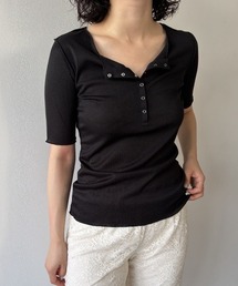 メローデザインヘンリーネックTEE