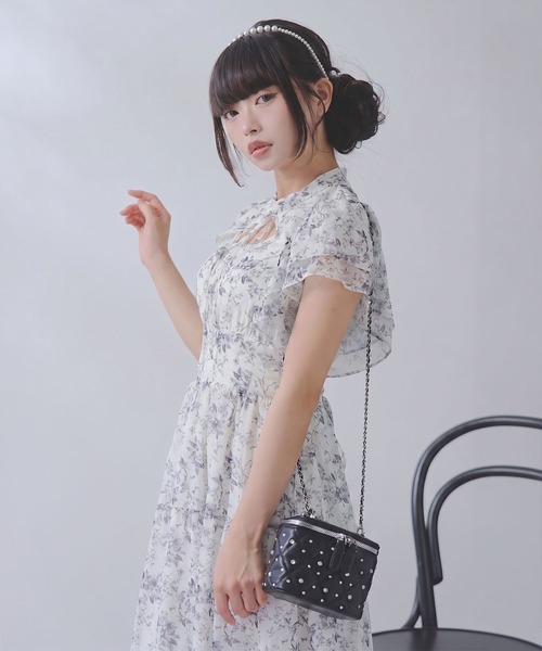 DearMyLoveRose(ディアマイラブローズ)の「メニービジューバニティバッグ(ショルダーバッグ・レディース・オフホワイト/ベビーピンク/ブラック・FREE)」の7枚目の写真