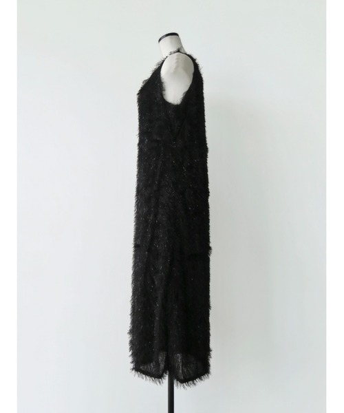 AMOMMA(アモマ)の「FEATHER SHAGGY DRESS(ドレス・レディース・アイボリー/ブラック・FREE)」の9枚目の写真