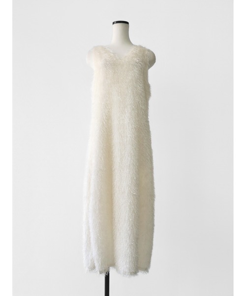 AMOMMA(アモマ)の「FEATHER SHAGGY DRESS(ドレス・レディース・アイボリー/ブラック・FREE)」の8枚目の写真
