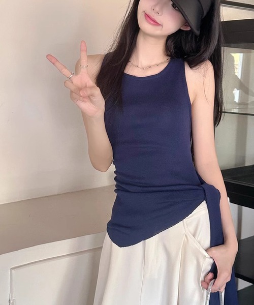 HALEY PESCA(ヘーリーペスカ)の「HALEY PESCA/サイドスリット ウエストマークタンクトップ(タンクトップ・レディース・ネイビー/ホワイト・FREE)」の1枚目の写真