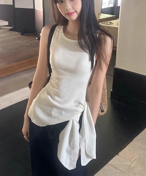 HALEY PESCA(ヘーリーペスカ)の「HALEY PESCA/サイドスリット ウエストマークタンクトップ(タンクトップ・レディース・ネイビー/ホワイト・FREE)」の3枚目の写真