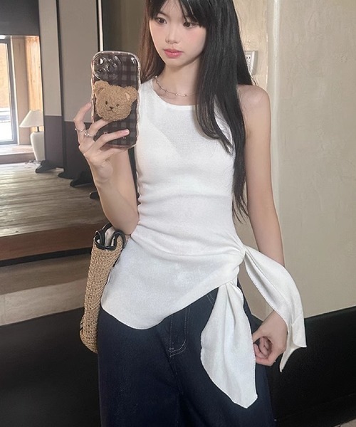 HALEY PESCA(ヘーリーペスカ)の「HALEY PESCA/サイドスリット ウエストマークタンクトップ(タンクトップ・レディース・ネイビー/ホワイト・FREE)」の4枚目の写真