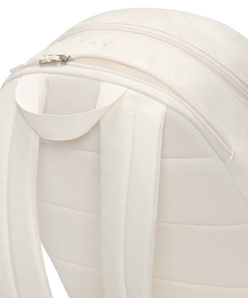 NIKE(ナイキ)の「ナイキ ヘリテージ ユージーン 2.0 ウィンタライズド バックパック (20L) / Nike Heritage Eugene 2.0 Winterized Backpack (20L) IH7955-030 Phantom(バックパック/リュック・メンズ・クリーム・ONE SIZE)」の5枚目の写真
