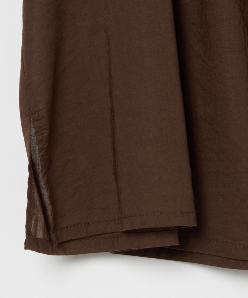 HELIOPOLE（エリオポール）の「COTTONLAWN SHIRRING BLOUSE / コットン ローン シャーリング ブラウス（シャツ/ブラウス・レディース・ダークブラウン・38）」の5枚目の写真