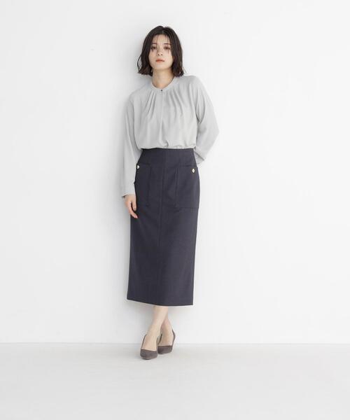 NATURAL BEAUTY BASIC(ナチュラルビューティーベーシック)の「フロントタックブラウス(シャツ/ブラウス・レディース・オフホワイト/ブルー/ライトグリーン/チャコールグレー・SMALL/MEDIUM)」の21枚目の写真