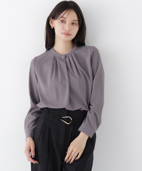Front‑tuck blouse — женская блуза с передней сборкой