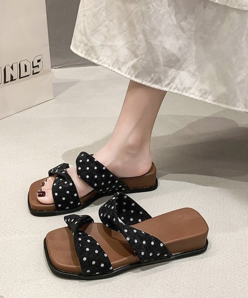 Miniministore(ミニミニストア)の「ドット柄ミュールサンダルスクエアトゥ夏靴(サンダル・レディース・ブラック/ブラウン/アイボリー・23.0cm/22.5cm/24.5cm/24.0cm/23.5cm)」の3枚目の写真