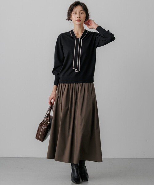23区(ニジュウサンク)の「ウーステッドウール ボウタイ ニット(ニット/セーター・レディース・ベージュ系/ブラック系/ライトグレー系/ダークブラウン系・38/40)」の19枚目の写真