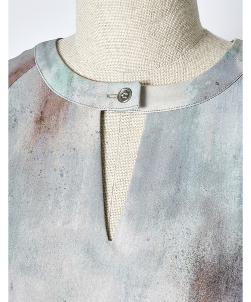 RUMCHE(ラムシェ)の「Soapstone Shirt Dress / ソープストーンシャツドレス(ワンピース・レディース・ライトグレー・FREE)」の7枚目の写真