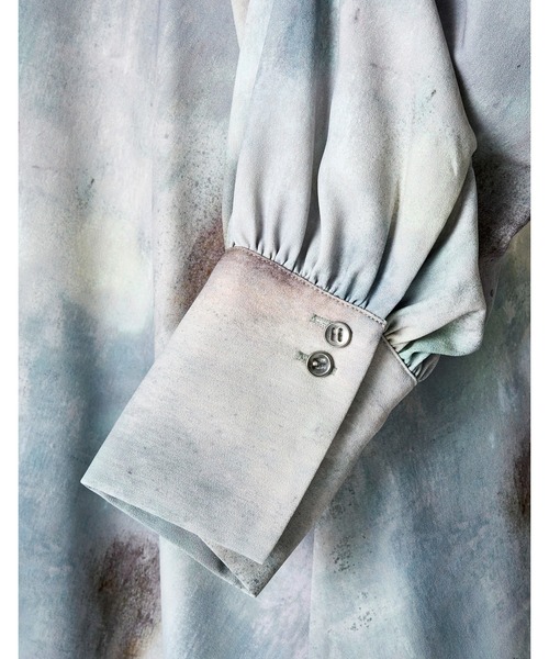 RUMCHE(ラムシェ)の「Soapstone Shirt Dress / ソープストーンシャツドレス(ワンピース・レディース・ライトグレー・FREE)」の9枚目の写真