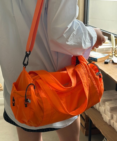 Vipoa(ヴィポア)の「Nylon cross shoulder bag(ショルダーバッグ・レディース・ネイビー/オレンジ/ブルー・FREE)」の4枚目の写真