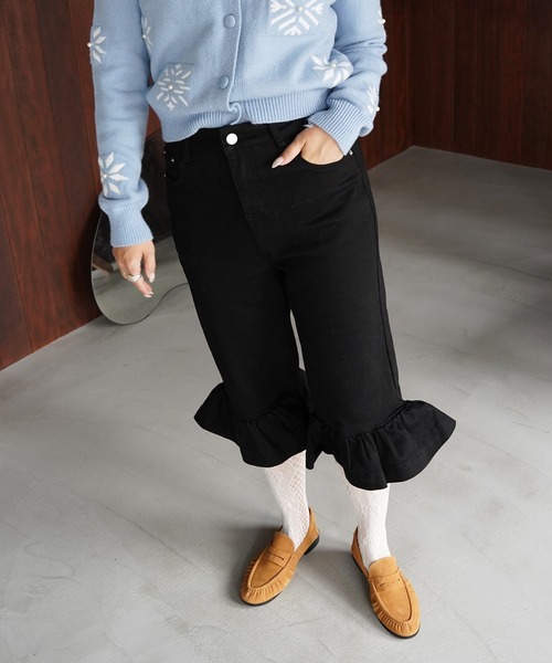 SANSeLF(サンセルフ)の「【SANSeLF】フリルヘムクロップドデニムパンツ saw26a035(デニムパンツ・レディース・カーキ/ブラック・FREE)」の13枚目の写真
