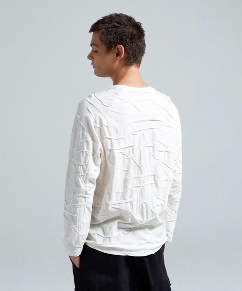 Y-3(ワイスリー)の「Y-3 PLEATED OVERSIZED LONG SLEEVE TEE(Tシャツ/カットソー・メンズ・ホワイト系その他・X-SMALL/SMALL/MEDIUM/LARGE/X-LARGE/XX-LARGE)」の5枚目の写真