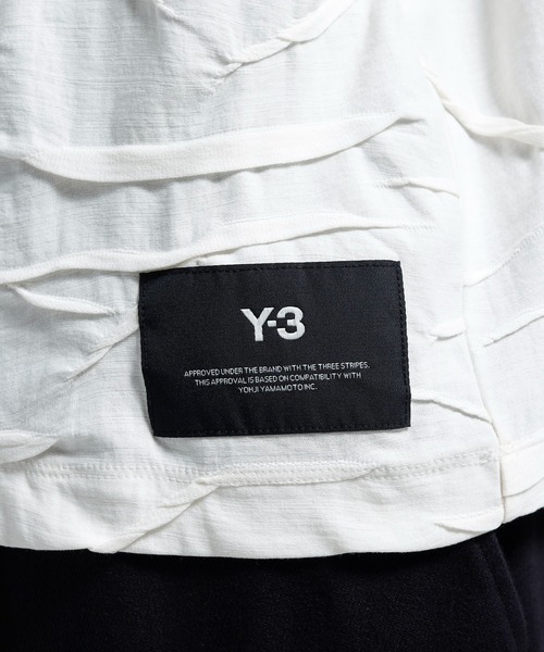 Y-3(ワイスリー)の「Y-3 PLEATED OVERSIZED LONG SLEEVE TEE(Tシャツ/カットソー・メンズ・ホワイト系その他・X-SMALL/SMALL/MEDIUM/LARGE/X-LARGE/XX-LARGE)」の3枚目の写真