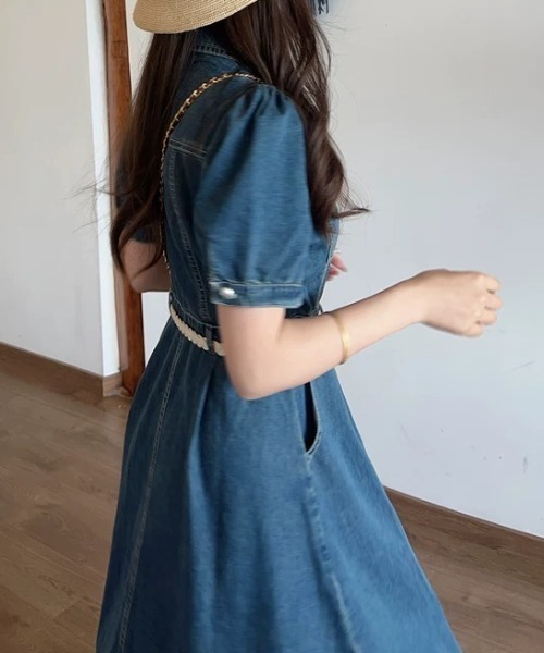 FLINEA(フリネア)の「パフスリーブデニムシャツワンピース(ワンピース・レディース・ブルー・S/M/L)」の2枚目の写真