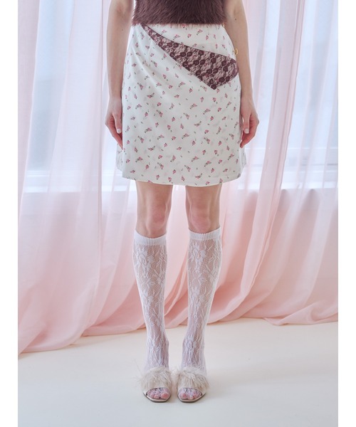 etre loin(エトルワン)の「Lace lined mini skirt / レースライナーミニスカート(スカート・レディース・ホワイト/ブラック/ピンク・M)」の10枚目の写真