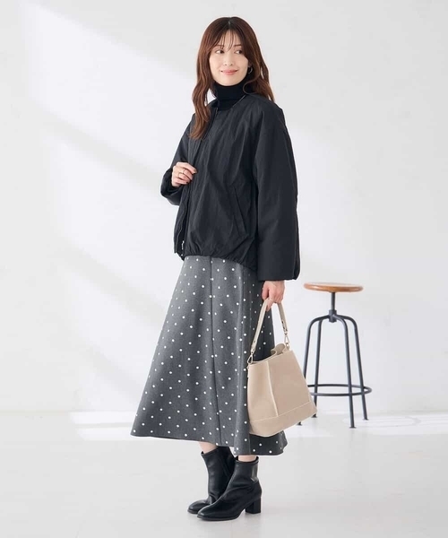 a.v.v(アーヴェヴェ)の「ノーカラー 中綿 ジャケット(その他アウター・レディース・アイボリー/ブラック・40/38)」の6枚目の写真