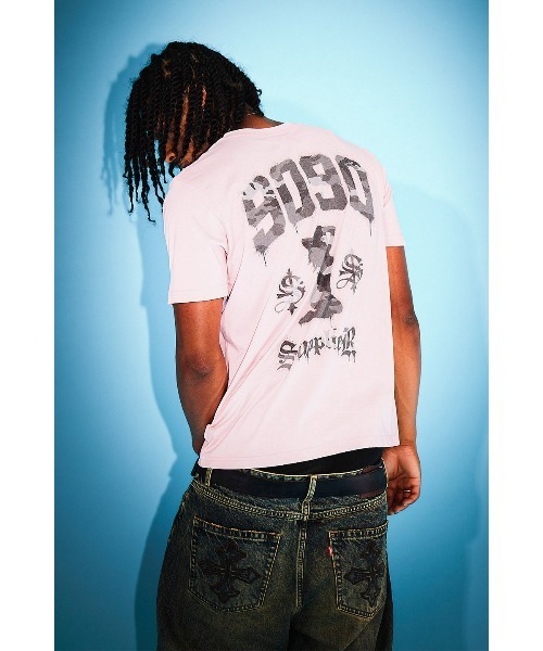 SUPPLIER(サプライヤー)の「Tシャツ|9090 x SUPPLIER Camouflage Sexy Logo Tee|SUPPLIER(Tシャツ/カットソー・メンズ・ブラック/ピンク・SMALL/MEDIUM/LARGE)」の3枚目の写真
