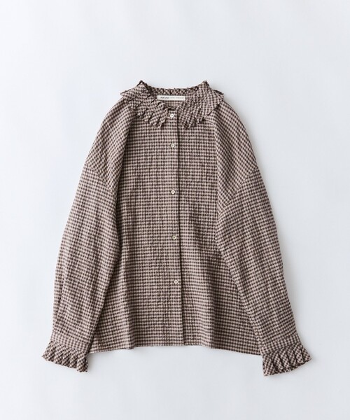 conges payes ADIEU TRISTESSE(コンジェ ペイエ アデュートリステス)の「タックカラーシャツ(シャツ/ブラウス・レディース・アイボリー/モカ/グレイッシュベージュ・38)」の1枚目の写真