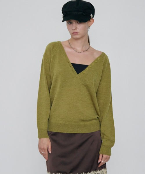 Rohwel(ローウェル)の「V-Neck Henley Knit / Vネックヘンリーニット(ニット/セーター・レディース・グリーン/ブラック/パープル・FREE)」の3枚目の写真