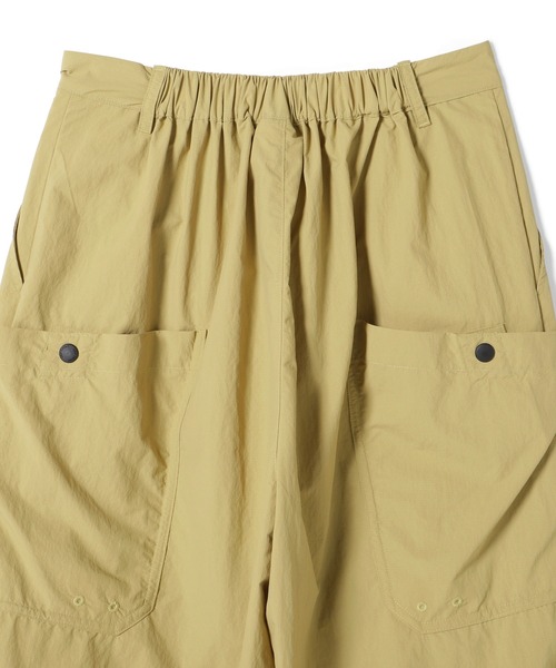 GRIP SWANY(グリップスワニー)の「【GSWP‐297】 NYLON CARGO PANTS(その他パンツ・レディース・ベージュ/ブラック・S/M)」の10枚目の写真