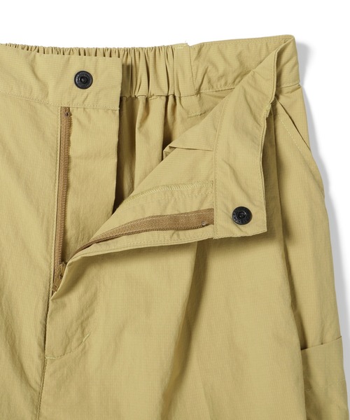 GRIP SWANY(グリップスワニー)の「【GSWP‐297】 NYLON CARGO PANTS(その他パンツ・レディース・ベージュ/ブラック・S/M)」の9枚目の写真
