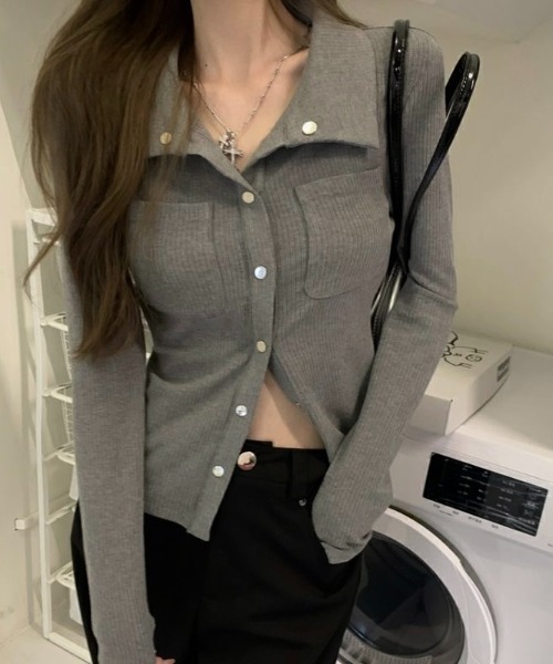 LADY LIKE(レディライク)の「【秋冬新作】ドットボタン胸ポケットカットトップス(Tシャツ/カットソー・レディース・ホワイト/グレー・M)」の7枚目の写真