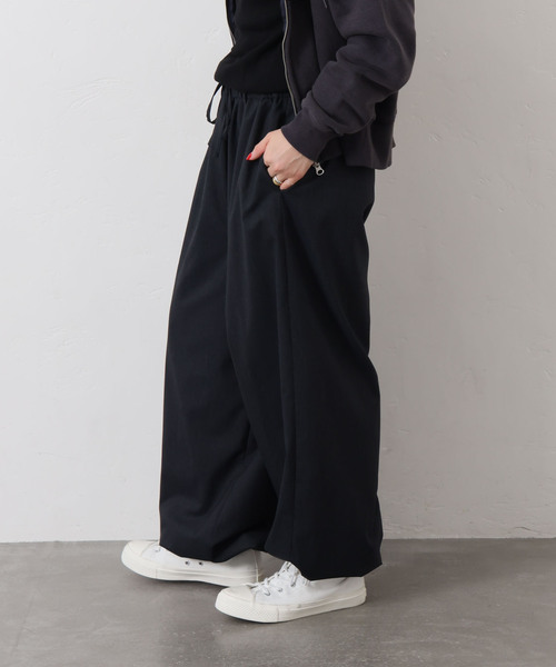 JOURNAL STANDARD LUXE（ジャーナルスタンダード　ラックス）の「クリアTR ヘムイージーパンツ（その他パンツ・レディース・グレー/チャコールグレー/ブラック・FREE）」の10枚目の写真