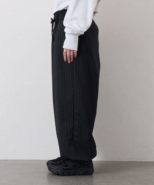 JOURNAL STANDARD LUXE（ジャーナルスタンダード　ラックス）の「クリアTR ヘムイージーパンツ（その他パンツ・レディース・グレー/チャコールグレー/ブラック・FREE）」の6枚目の写真