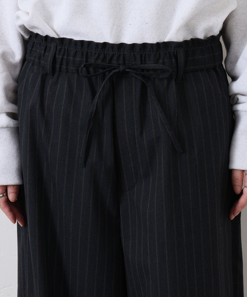 JOURNAL STANDARD LUXE（ジャーナルスタンダード　ラックス）の「クリアTR ヘムイージーパンツ（その他パンツ・レディース・グレー/チャコールグレー/ブラック・FREE）」の8枚目の写真