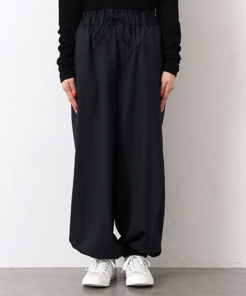 JOURNAL STANDARD LUXE（ジャーナルスタンダード　ラックス）の「クリアTR ヘムイージーパンツ（その他パンツ・レディース・グレー/チャコールグレー/ブラック・FREE）」の18枚目の写真