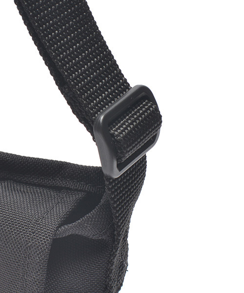 BEAMS（ビームス）の「Manhattan Portage×BEAMS / 40th別注 1603 ショルダーバッグ（ショルダーバッグ・メンズ・ブラック・ONE SIZE）」の8枚目の写真