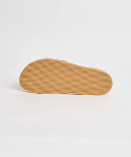 SHIPS for women(シップスフォーウィメン)の「nacer de pie:ビッグクロスサンダル◇(サンダル・レディース・ホワイト/シルバー・35/36/37/38)」の9枚目の写真