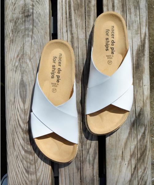 SHIPS for women(シップスフォーウィメン)の「nacer de pie:ビッグクロスサンダル◇(サンダル・レディース・ホワイト/シルバー・35/36/37/38)」の7枚目の写真