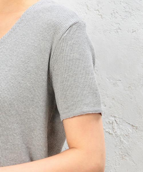 green label relaxing(グリーンレーベルリラクシング)の「CF ワッフル VN SSL PO カットソー◆(Tシャツ/カットソー・レディース・オフホワイト/グレー/ダークグリーン・FREE)」の9枚目の写真