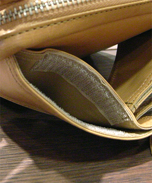 PORTER（ポーター）の「PORTER SQUARE WAIST POUCH <B印 YOSHIDA SELECT>（ボディバッグ/ウエストポーチ・メンズ・ブラウン系その他・ONE SIZE）」の5枚目の写真