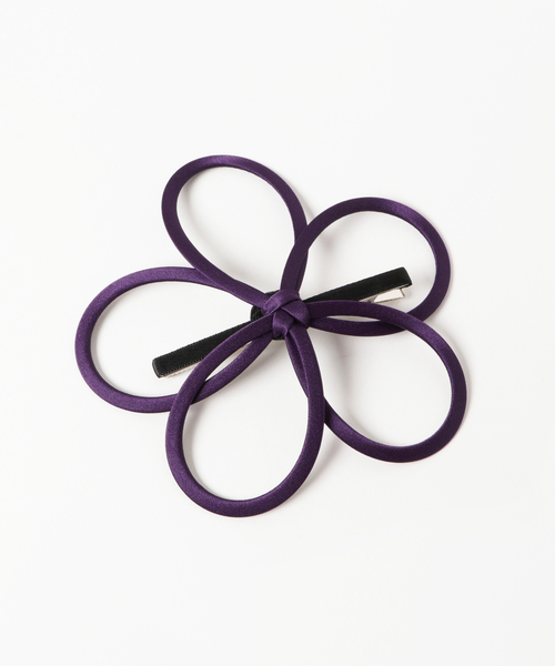 カヤ（カヤ）の「【カヤ】梅飾りヘアクリップ（バレッタ/ヘアクリップ・レディース・パープル/ネイビー/ワイン/ブラック/ピンク・FREE）」の4枚目の写真
