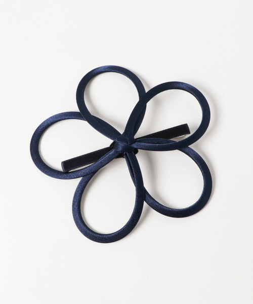 カヤ（カヤ）の「【カヤ】梅飾りヘアクリップ（バレッタ/ヘアクリップ・レディース・パープル/ネイビー/ワイン/ブラック/ピンク・FREE）」の3枚目の写真