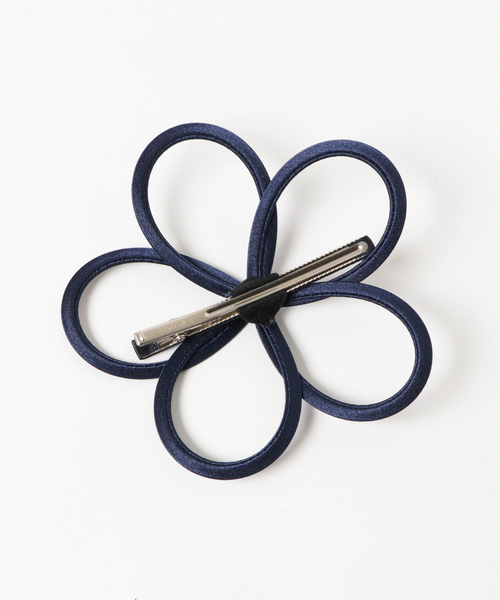 カヤ（カヤ）の「【カヤ】梅飾りヘアクリップ（バレッタ/ヘアクリップ・レディース・パープル/ネイビー/ワイン/ブラック/ピンク・FREE）」の6枚目の写真