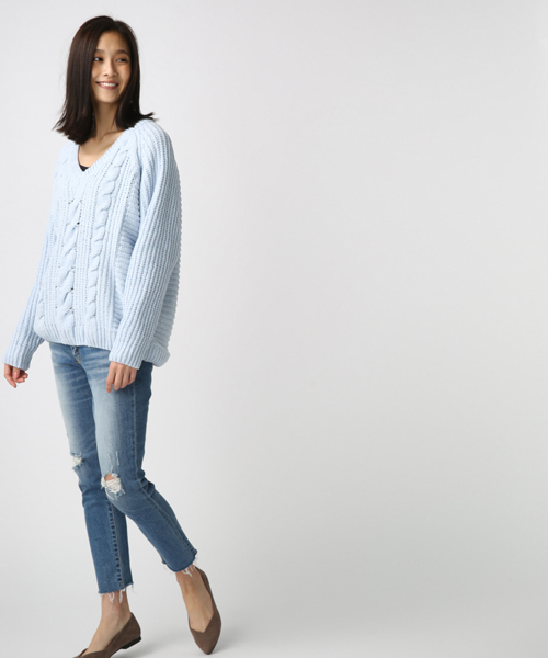 AZUL by moussy（アズールバイマウジー）の「ケーブルモールV/N長袖PO（ニット/セーター・レディース・ピンク系その他/オフホワイト/ライトブルー・MEDIUM/SMALL）」の17枚目の写真