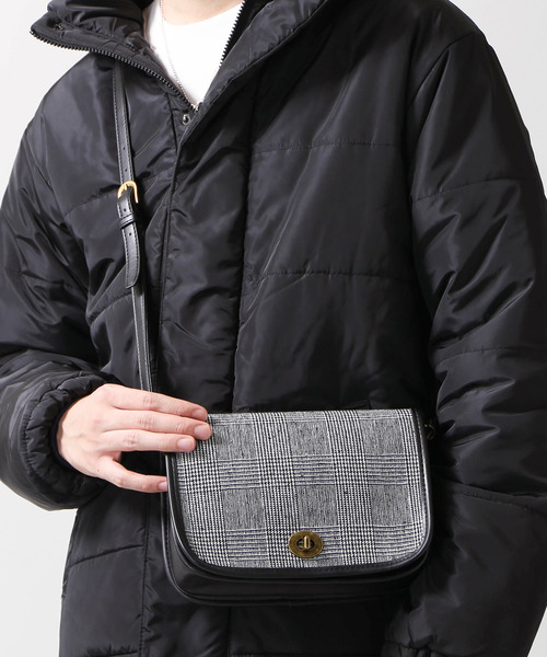 WEGO（ウィゴー）の「WEGO/フラップレトロショルダーバッグ（ショルダーバッグ・メンズ・ブラック/ブラウン/その他1・FREE）」の3枚目の写真