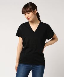 v::room�i���B���[���j�́uv::room (�u�C���[��)V�l�b�N�J�b�g�\�[�iT�V���c/�J�b�g�\�[�j�v