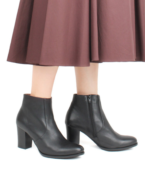 RANDA（ランダ）の「【本革】レザーショートブーツ（ブーツ・レディース・ブラック系その他/ブラック系その他2/ベージュ系その他・S/M/L/LL）」の3枚目の写真