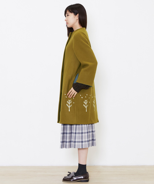 POU DOU DOU（プードゥドゥ）の「ボトルネック裾刺繍コクーンコート（その他アウター・レディース・ブラック/イエロー/グレー・3）」の5枚目の写真