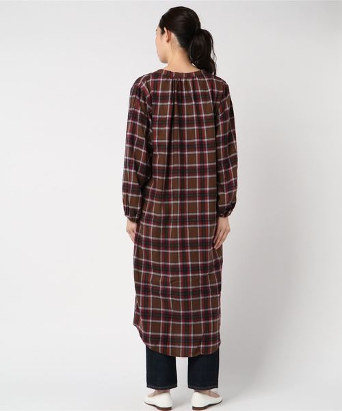 WEGO（ウィゴー）の「WEGO/チェックシャツワンピース（ワンピース・レディース・ブラウン系その他2/ブルー系その他2・FREE）」の4枚目の写真