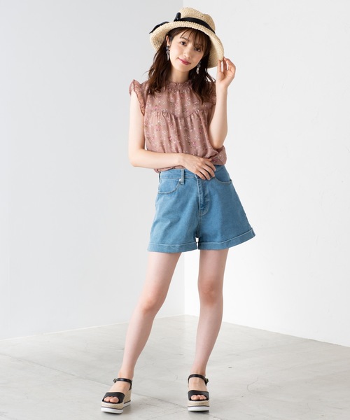 WEGO（ウィゴー）の「WEGO/【XS～Lサイズ】デイリーハイウエストショーツ（デニムパンツ・レディース・インディゴブルー/ライトインディゴブルー/ダークインディゴブルー/ブラック/ホワイト・MEDIUM/SMALL/X-SMALL/LARGE）」の12枚目の写真