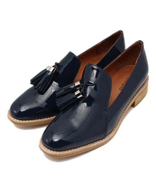 Jeffrey Campbell(ジェフリーキャンベル)の「タッセル付ローファーシューズ(ローファー・レディース・アイボリー/ネイビー/ブラック/グレー/ブラック系その他/ブラック系その他2・36/37/38/39/35)」の16枚目の写真