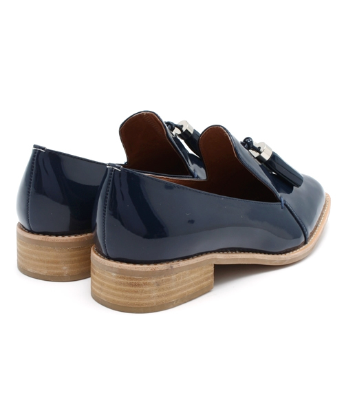 Jeffrey Campbell(ジェフリーキャンベル)の「タッセル付ローファーシューズ(ローファー・レディース・アイボリー/ネイビー/ブラック/グレー/ブラック系その他/ブラック系その他2・36/37/38/39/35)」の9枚目の写真